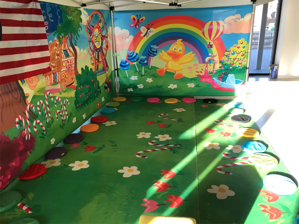 Bedrukt grondzeil voor Little Ball Village