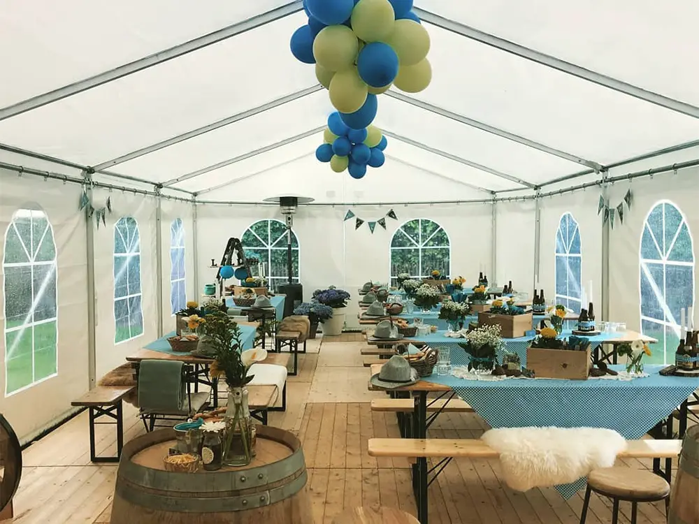 Professionele kadertent 10 m breed met zijwanden - ideaal voor horeca