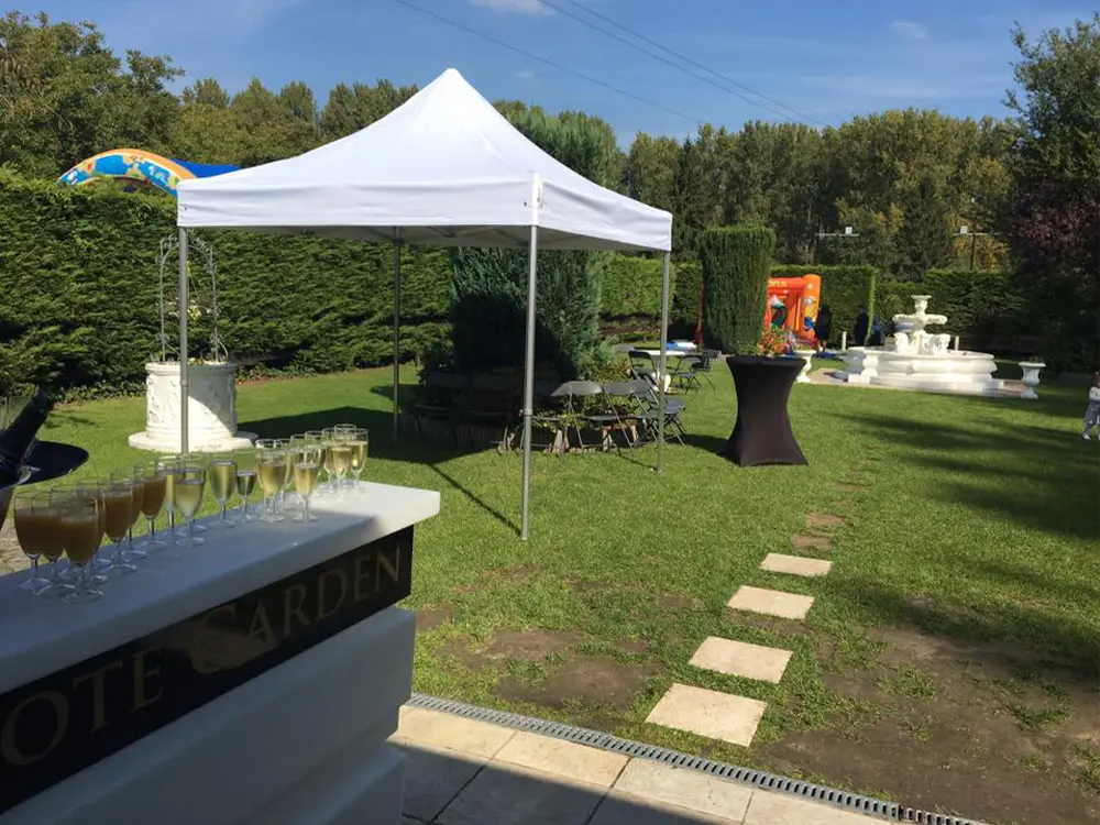 Tweedehands: vouwtent 3 x 3 m Solid 50 wit