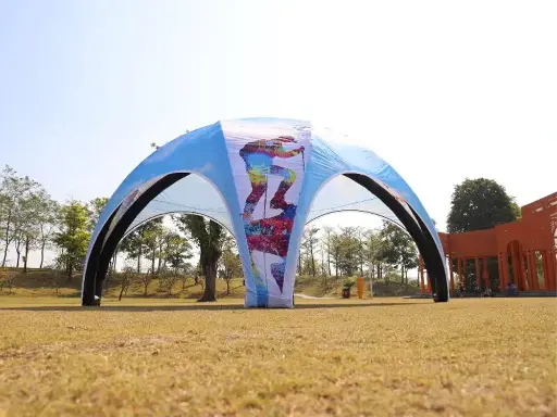 Bedrukte opblaastent: crossover