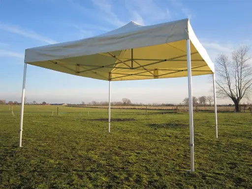 Einde reeks: vouwtent 4 x 4 m Solid 50 wit